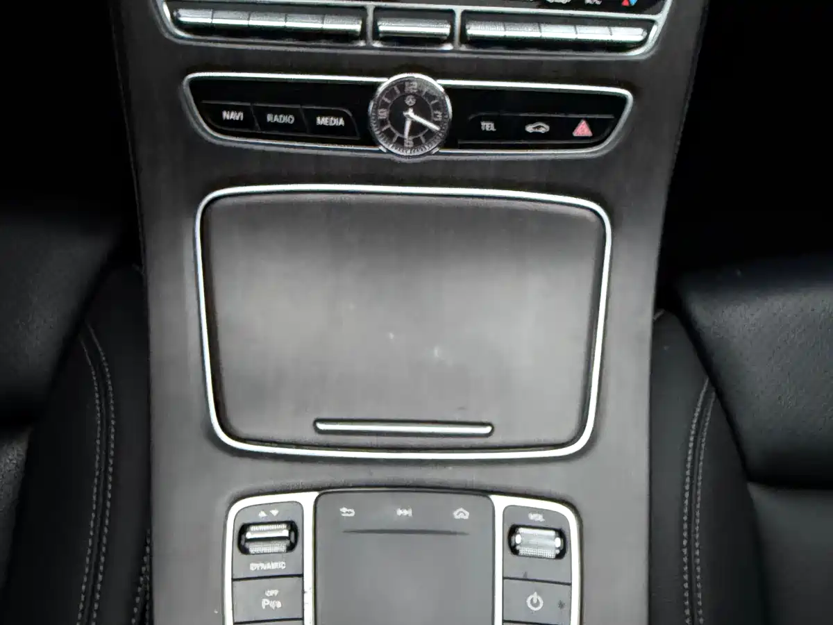 Mercedes-Benz E-Class 2019 E 200 L Sport фото 6