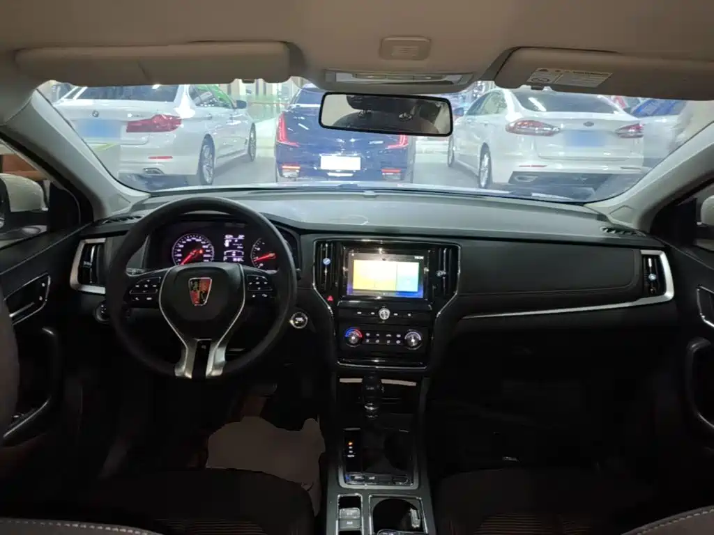 Roewe i6 2021 2020 PLUS 1.6L CVT 4G Connected Glory Luxury Edition