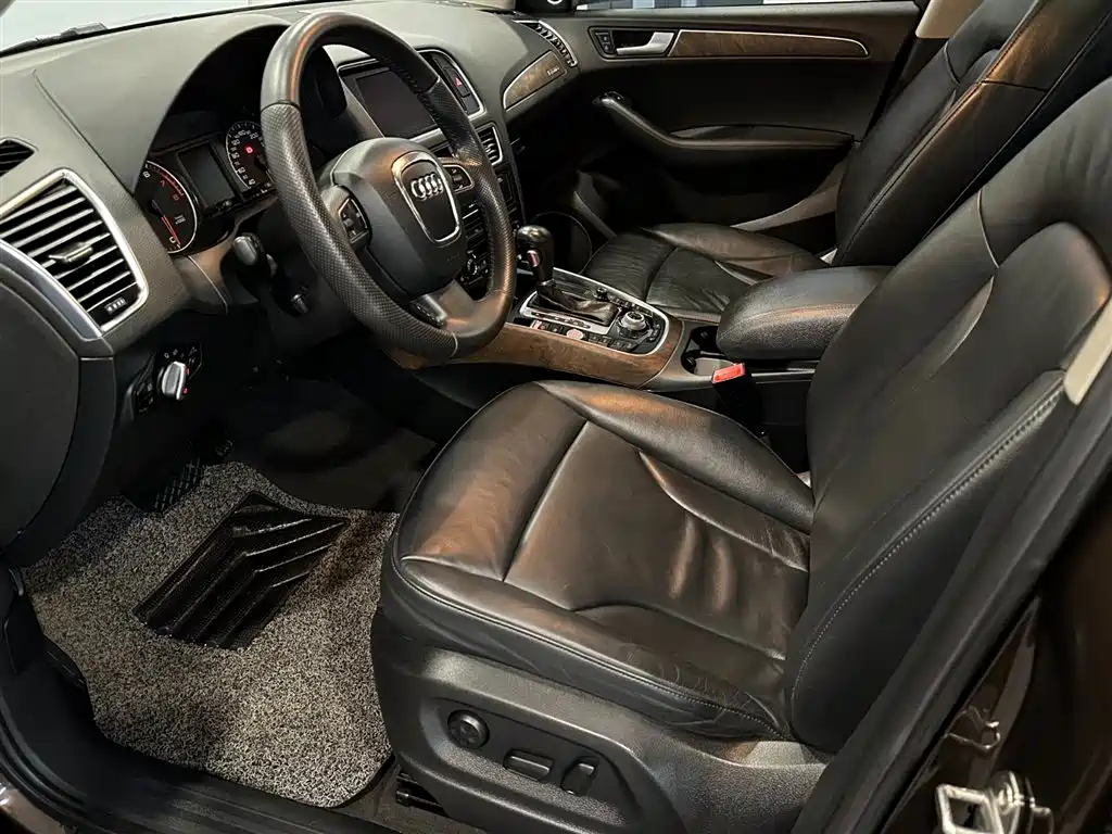 Audi Q5 (Import) 2012 2010 3.2FSI Off-road Edition