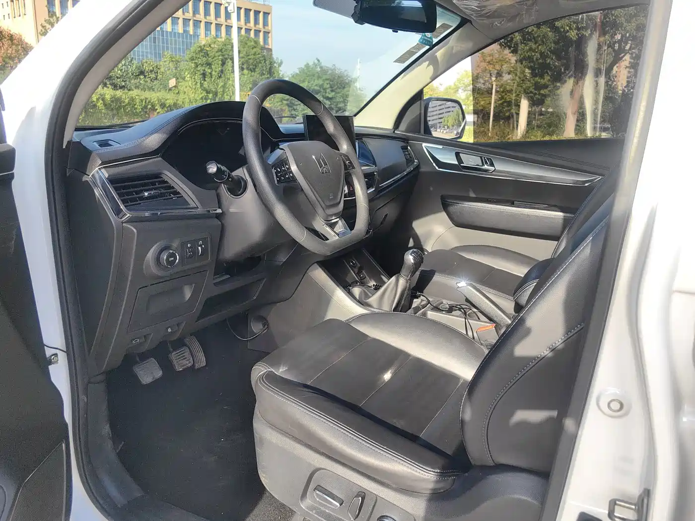 Isuzu TAGA Daka H 2021 2021 3.0T Diesel Manual 2WD Super Luxury Long Wheelbase 4KH1CT6H1