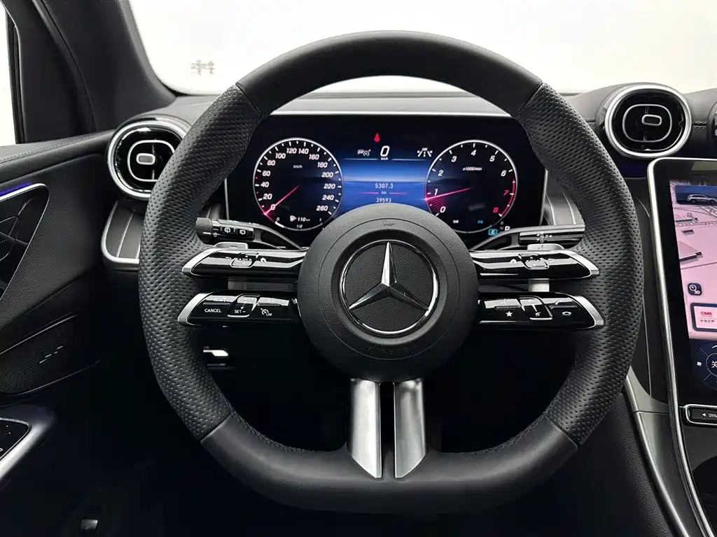 Mercedes-Benz GLC 2023 Facelift GLC 300 L 4MATIC Sport 5-Seater фото 9