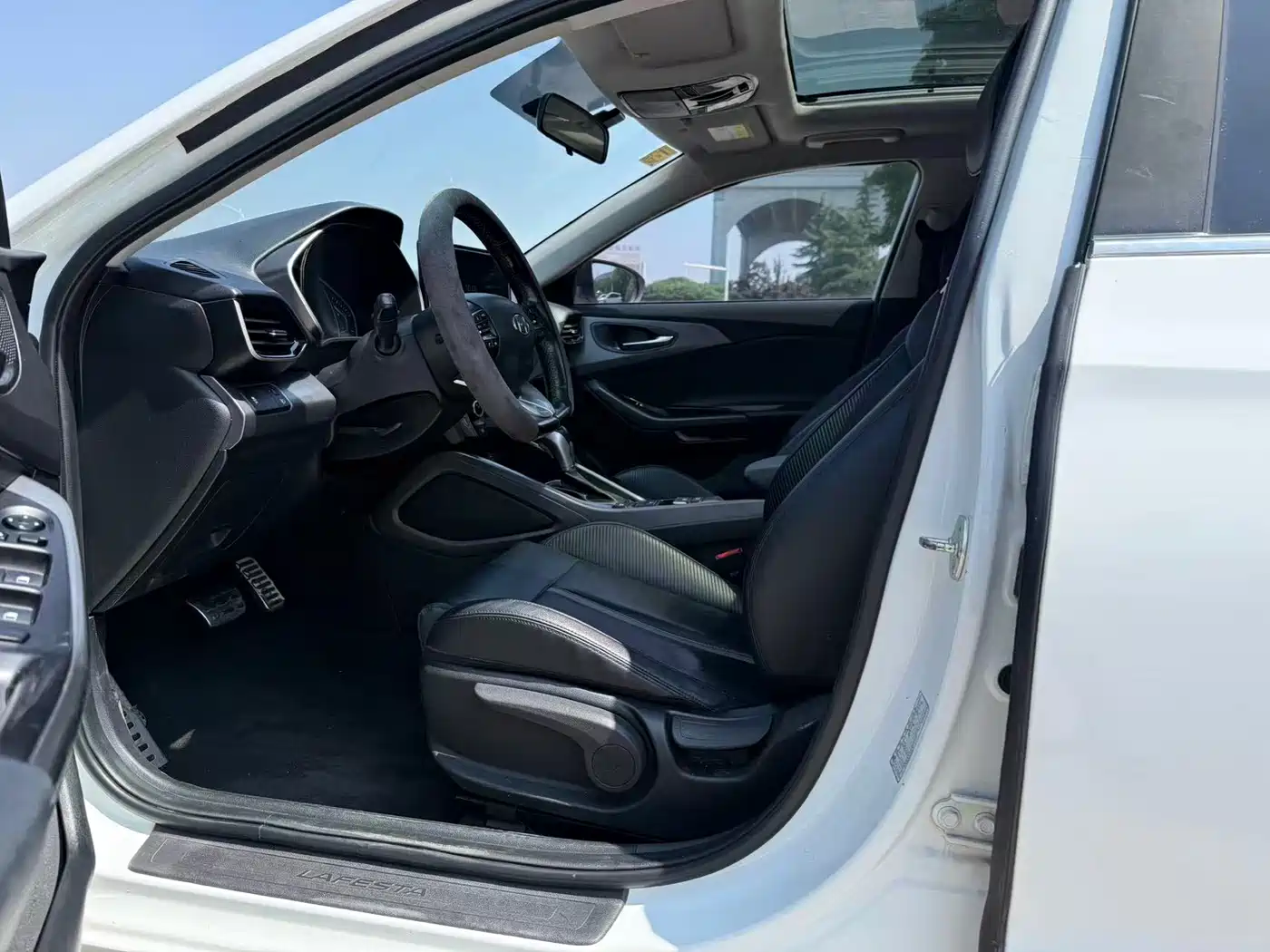 Hyundai Fista 2019 280TGDi Sport Edition China VI фото 4
