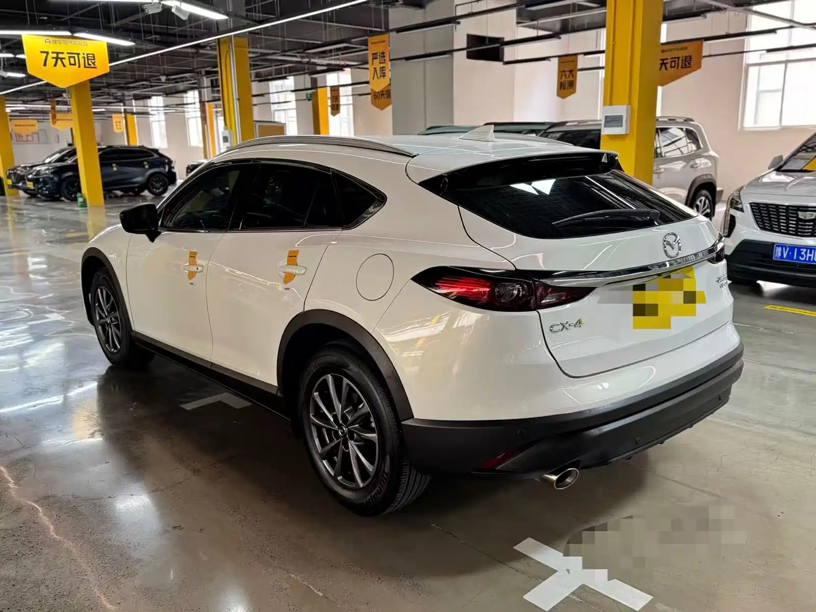 Фото 2 - Mazda CX-4
