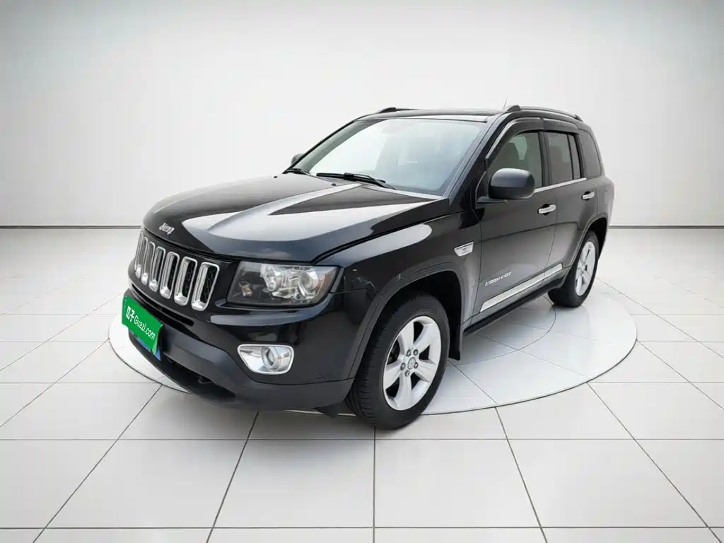 Jeep Compass (Import) 2015 2015 2.0L 2WD Sport