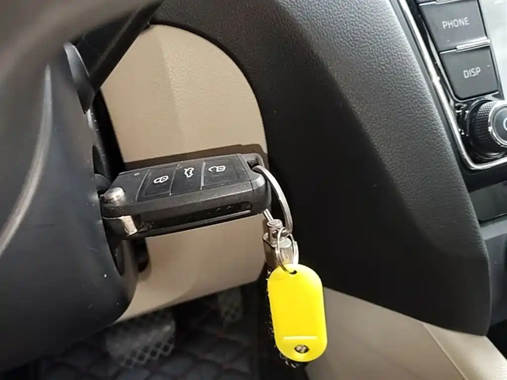 Škoda Octavia 2015 1.6L Automatic逸杰版 фото 9