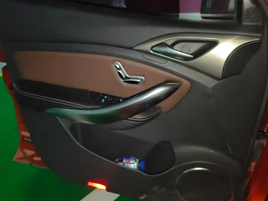 BYD Song New Energy 2017 Song DM 1.5TID Full-time 4WD Premium фото 7