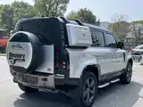 Photo 4 - Land Rover Defender