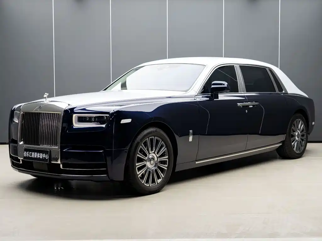 Фото 2 - Rolls-Royce Phantom