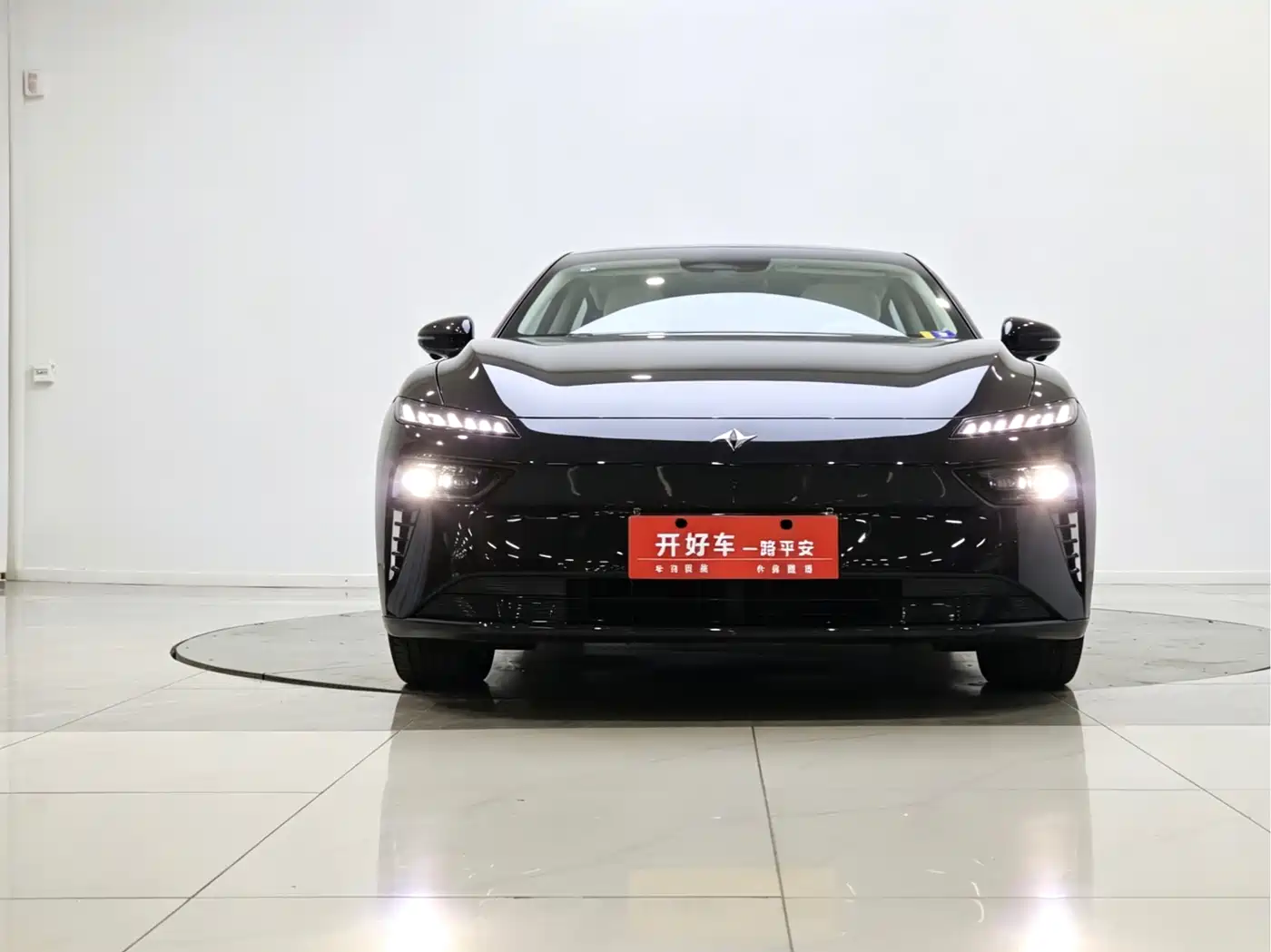 2025 Dongfeng Yipai eπ007
