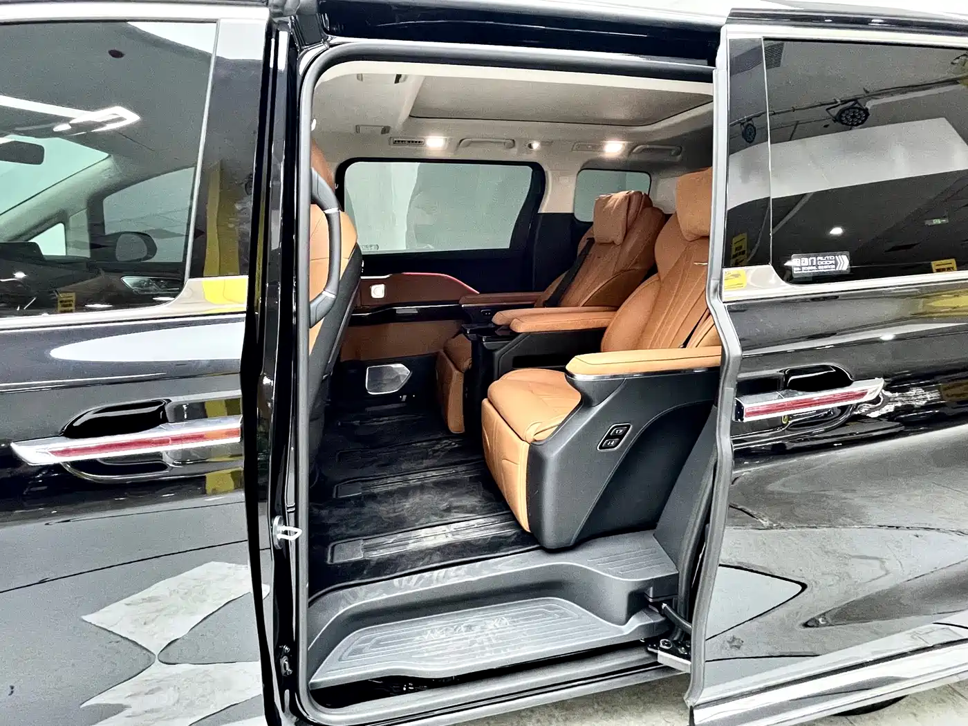 Hongqi HONGQI HQ9 PHEV