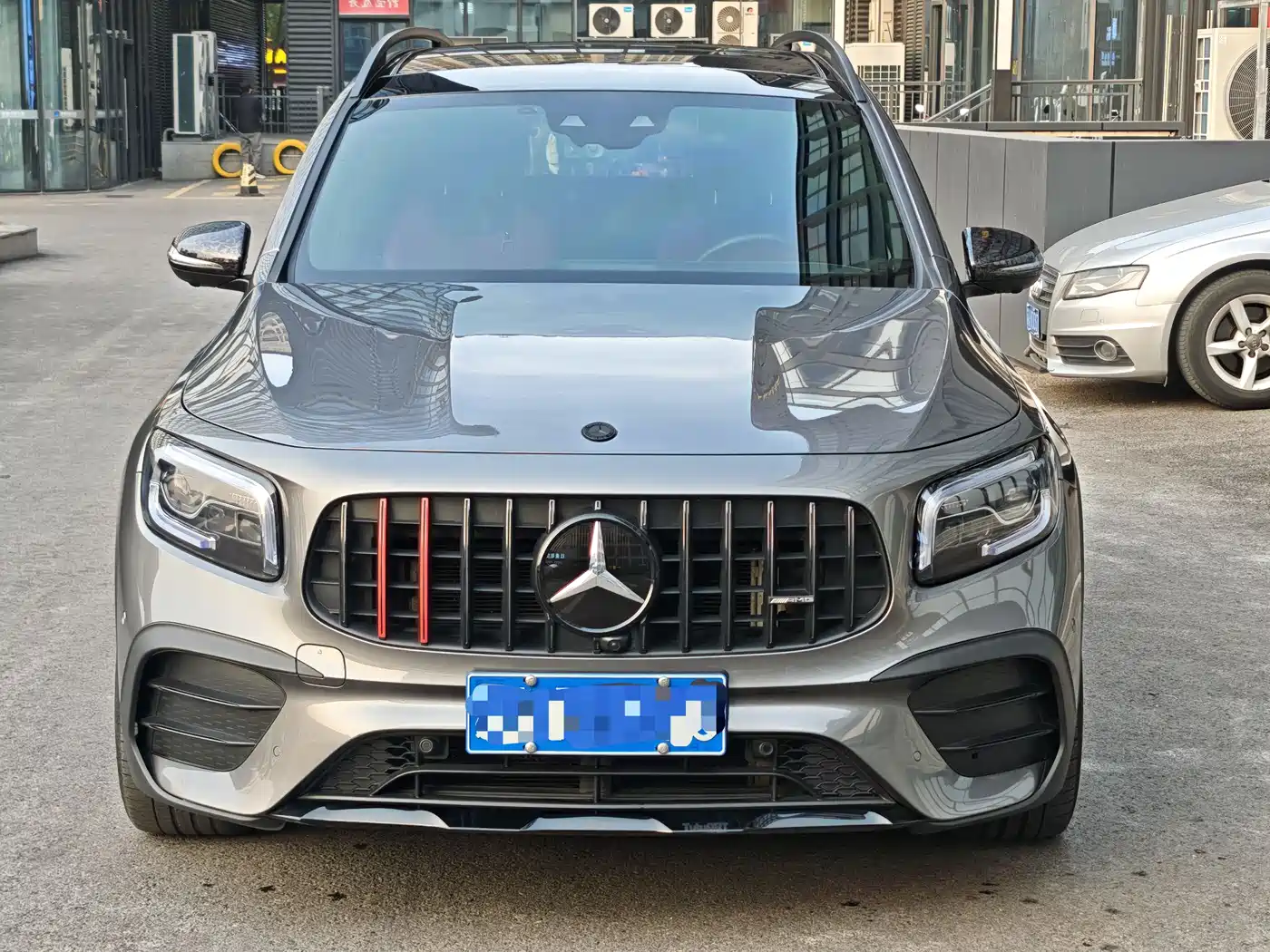 MERCEDES-BENZ GLB AMG