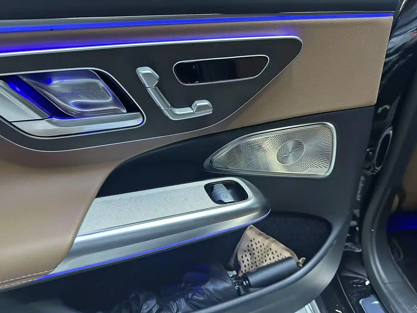 Mercedes-Benz E-Class 2025 E 300 L Luxury фото 17
