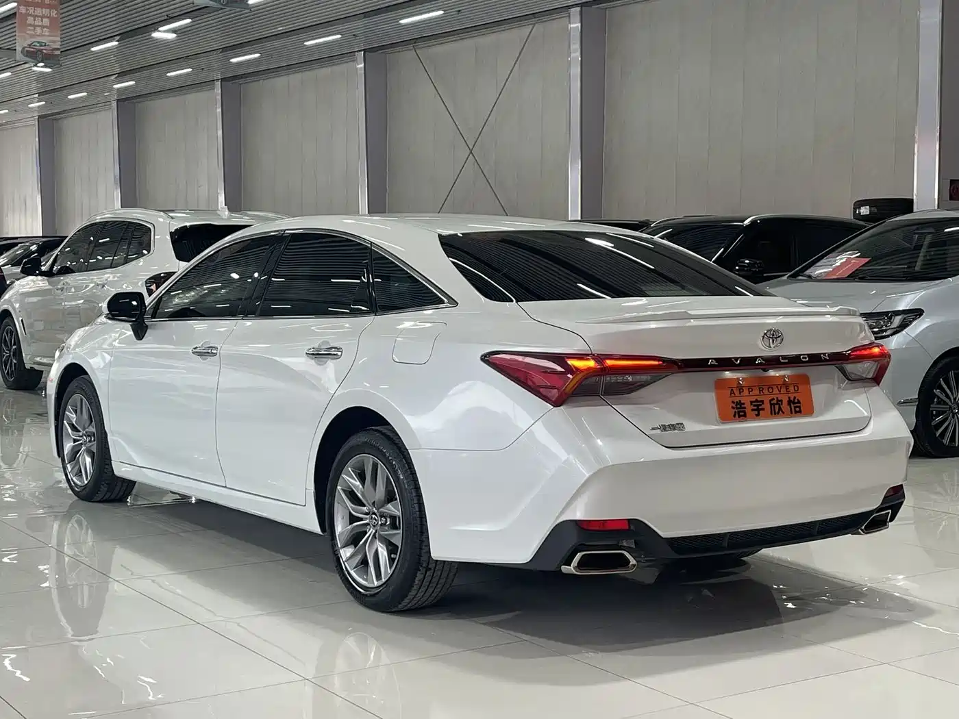 Toyota Avalon 2021 2.5L Luxury Edition фото 14