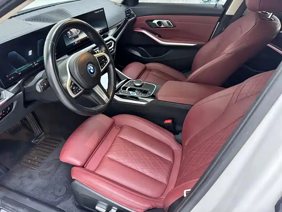 Photo 4 - BMW i3
