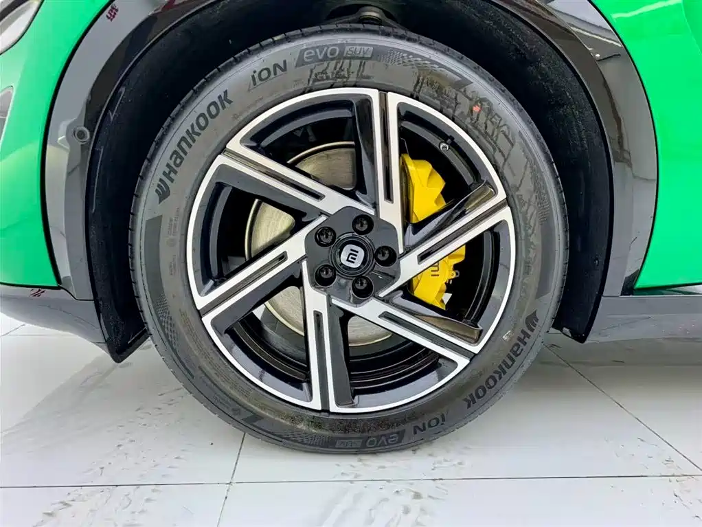 Xiaomi Auto Xiaomi YU7 2025 Extended Range AWD Pro фото 6