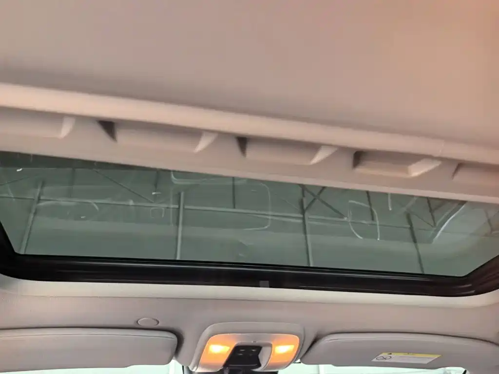 Фото 18 - Volvo S60