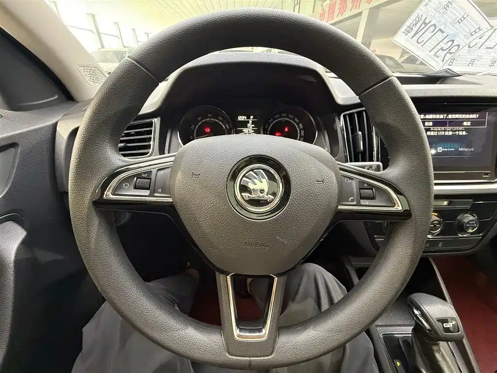 Škoda Kamiq 2022 GT 1.5L Automatic Ultimate Edition фото 11