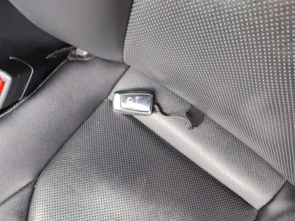 Toyota Camry 2018 2.5G Luxury Edition фото 12