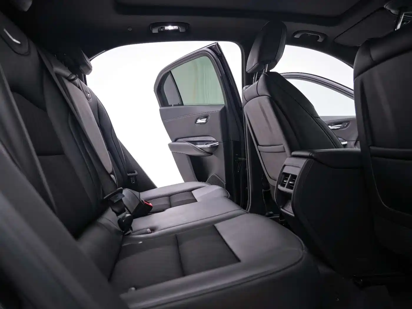 Cadillac XT4 2022 28T FWD Style фото 23