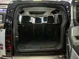 Photo 11 - Land Rover Defender