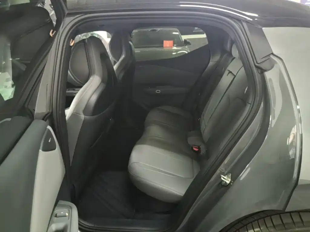 Lynk & Co Z20 2026 2025 530km RWD Pro
