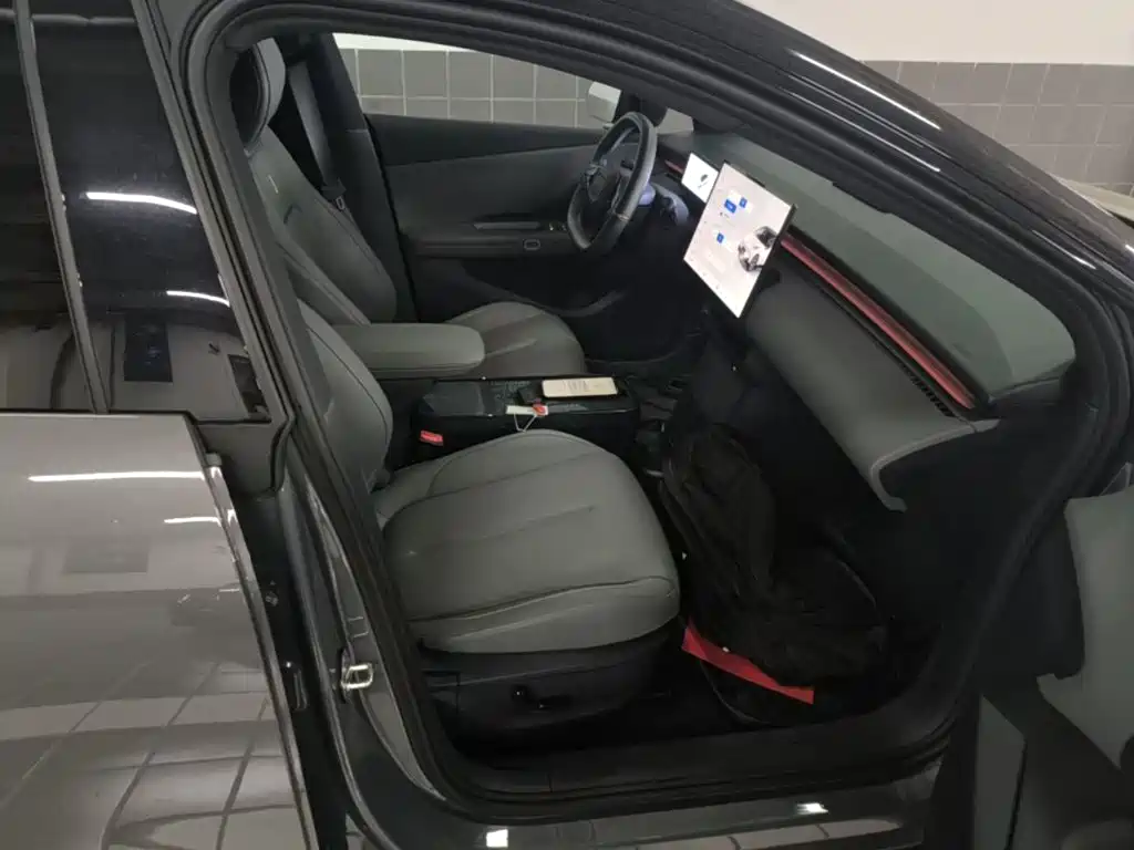 Lynk & Co Z20 2026 2025 530km RWD Pro