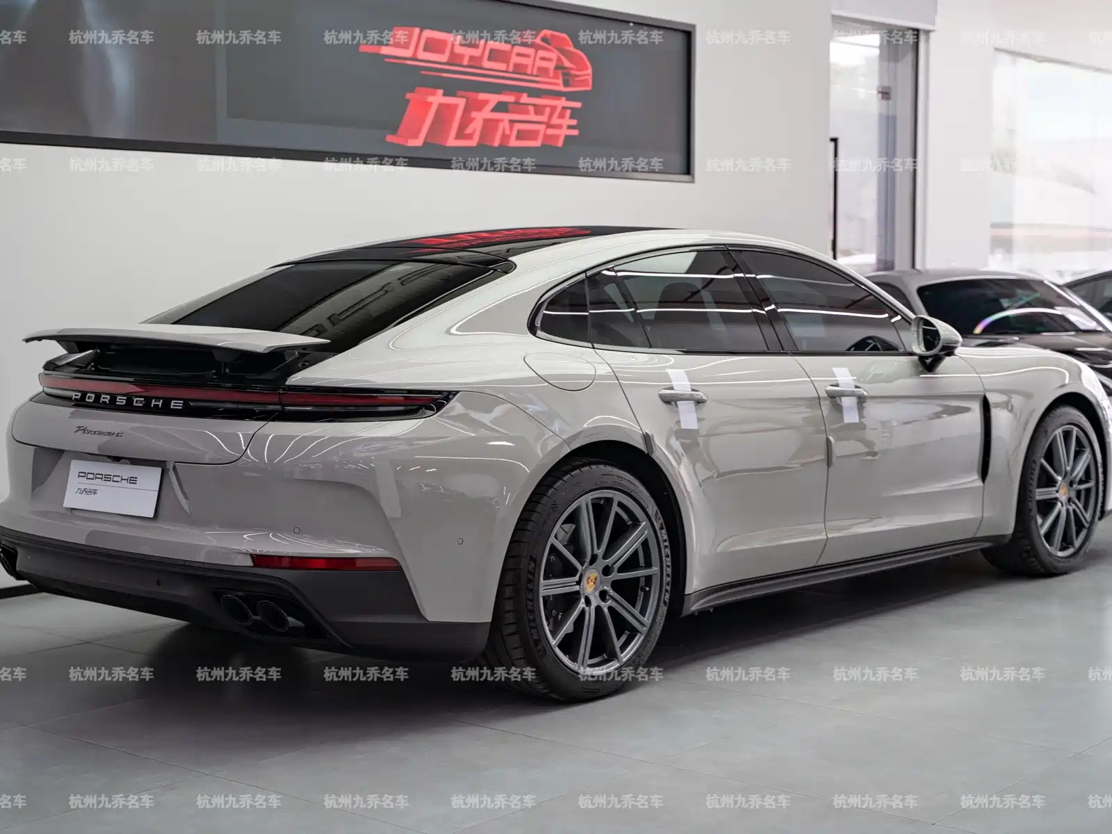 Photo 7 - Porsche Panamera