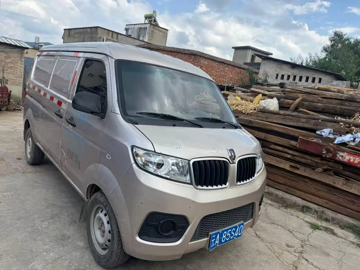 Jinbei New Hiace X30L 2023 2023 1.5L Fortune Van 2/5-seater AC Version SWC15M