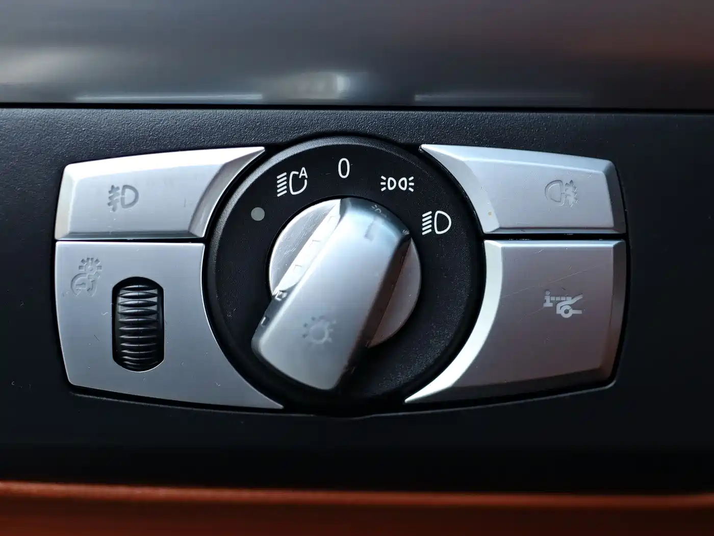 BMW X6 M 2010 X6 M фото 16