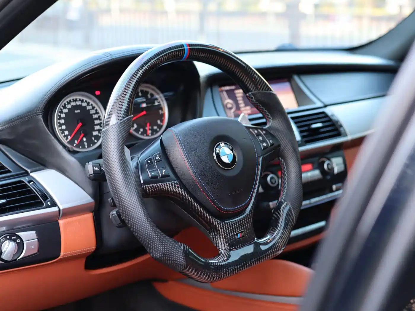 BMW X6 M 2010 X6 M фото 17