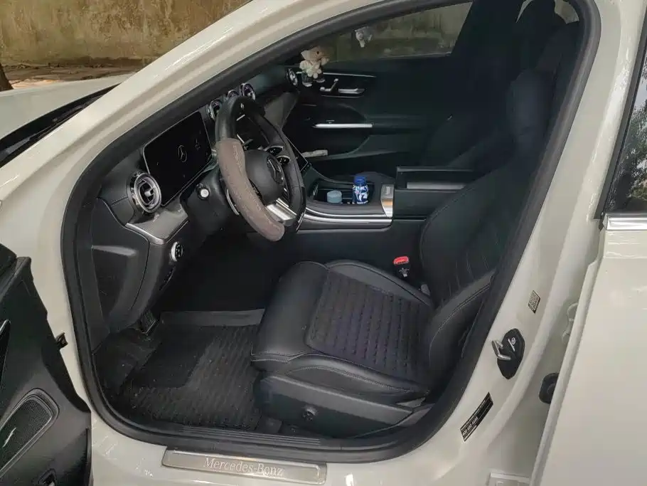 Фото 9 - Mercedes-Benz C-Class