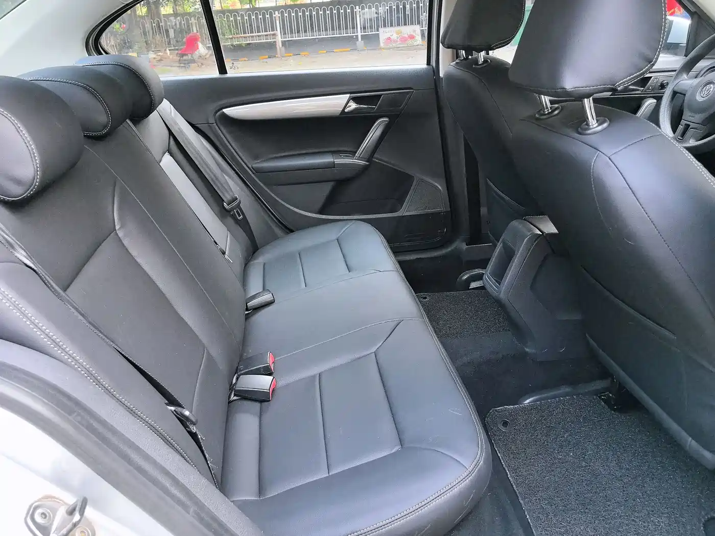 Volkswagen Lavida 2013 1.6L Automatic Trend Edition фото 11