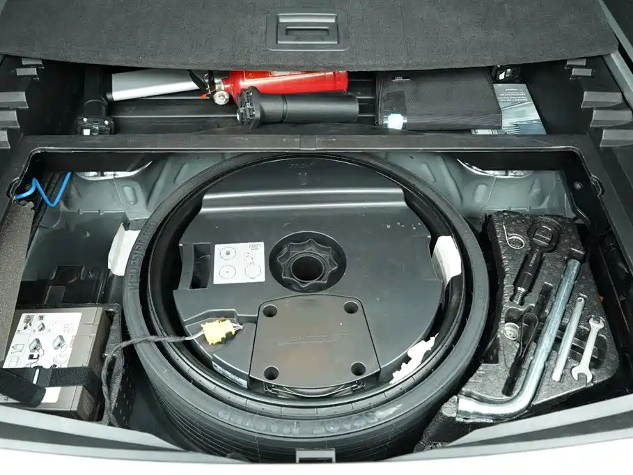 Audi Q7 2011 3.0 TFSI Exclusive (200kW) фото 23