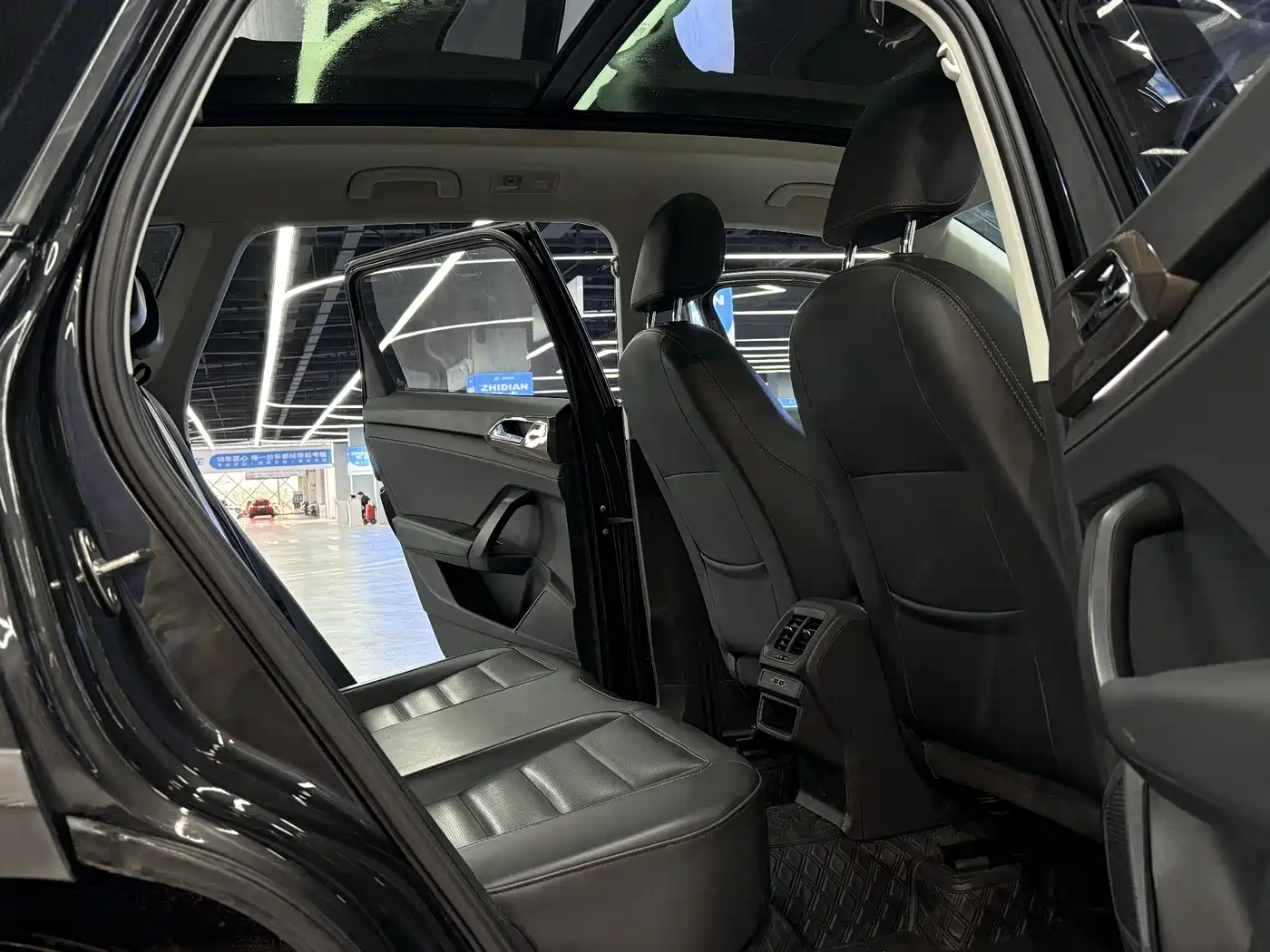 Volkswagen Tharu 2019 Model 280TSI 2WD Flagship Edition China VI фото 20