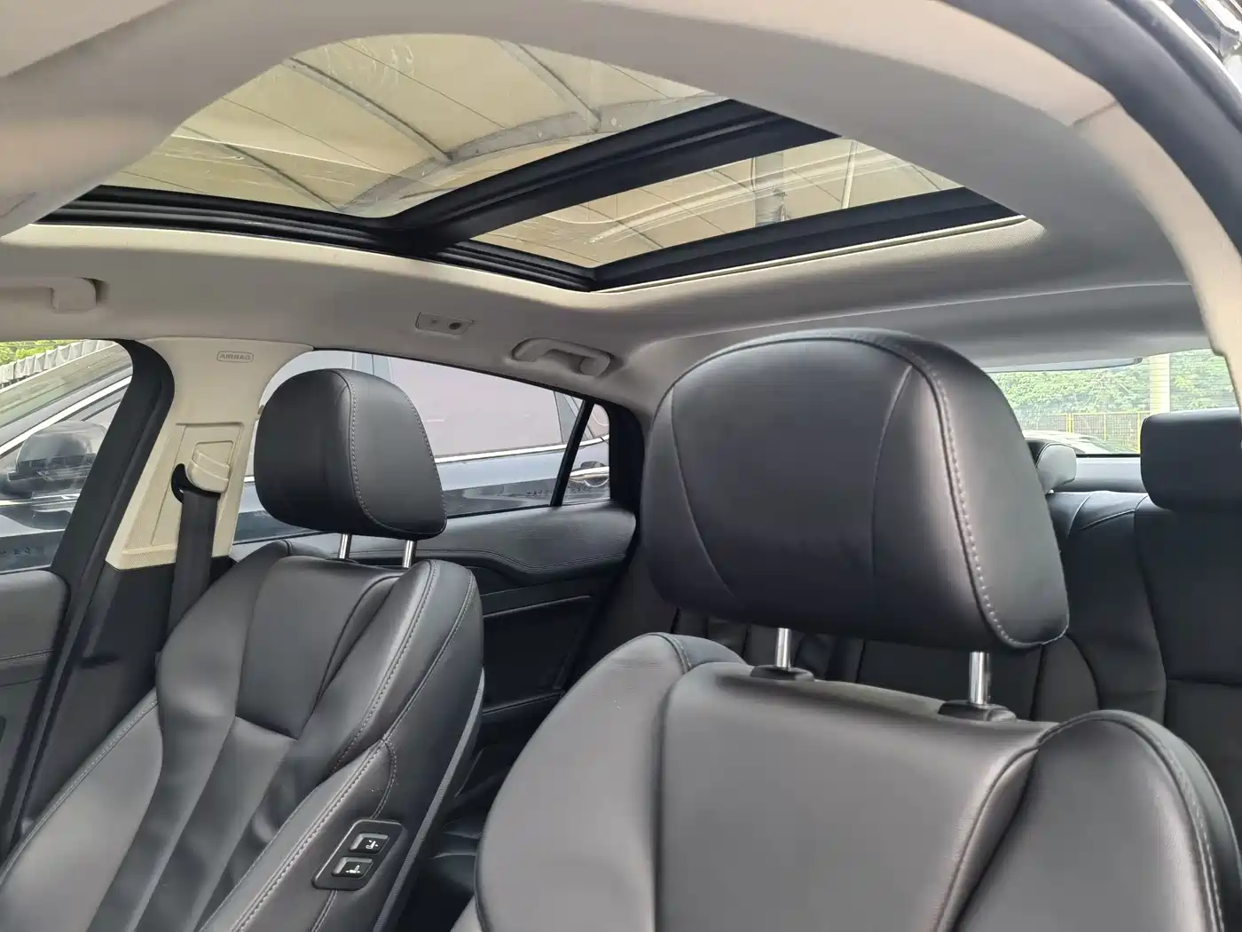 Hongqi H5 2022 Classic 1.8T Auto Smart Connect Flagship Enjoyment Edition фото 18
