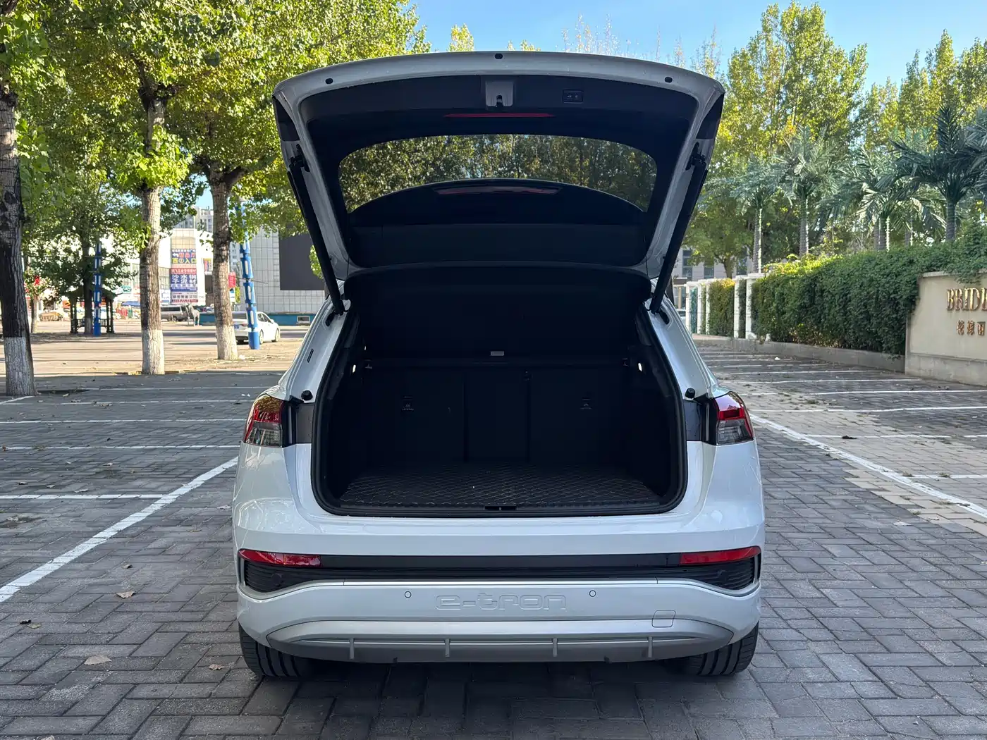 Audi Q4 e-tron 2025 2024 40 e-tron Creation Edition