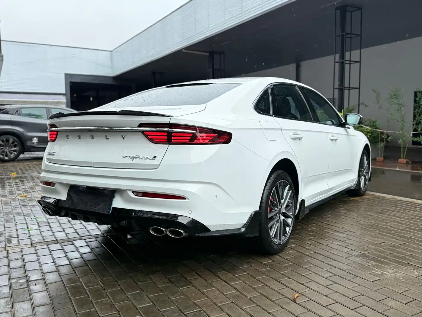 GEELY AUTOMOBILE XINGRUI