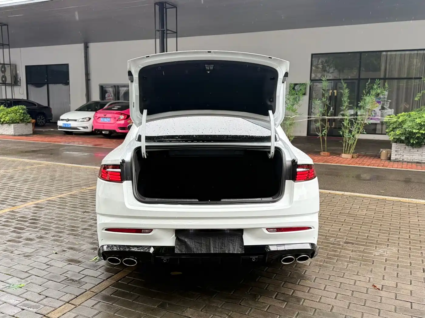 GEELY AUTOMOBILE XINGRUI