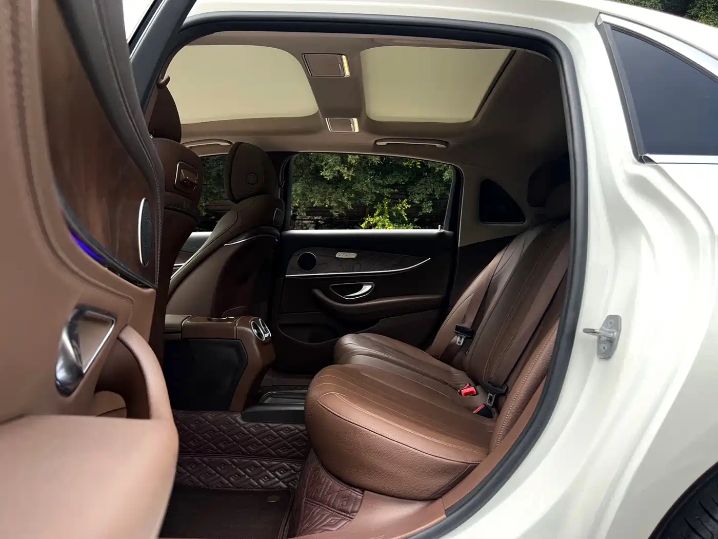 Mercedes-Benz E-Class 2018 Facelift E 300 L Fashion фото 25