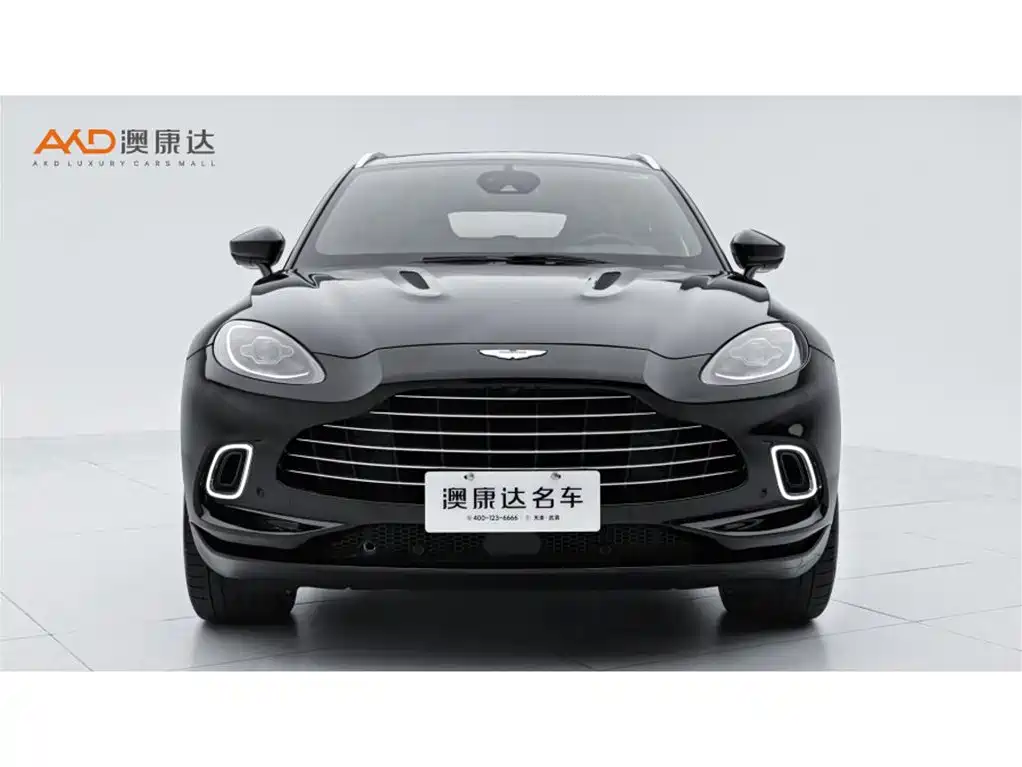 Фото 2 - Aston Martin DBX