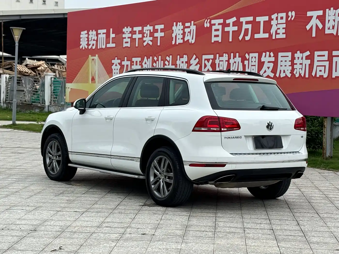 Volkswagen Touareg 2017 3.0TSI Explorer Edition фото 4