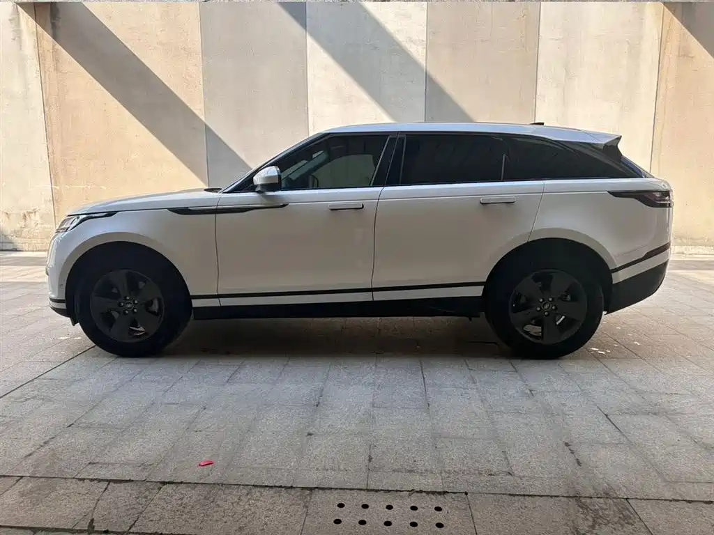 Land Rover Range Rover Velar 2022 250PS фото 8