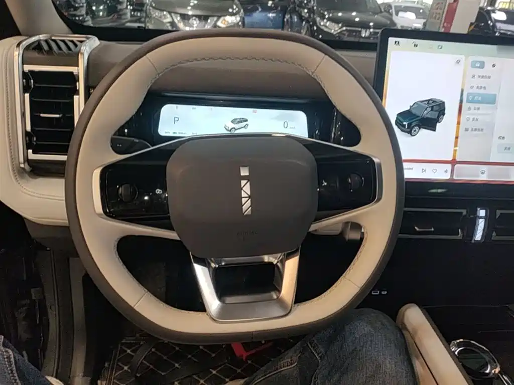 Фото 7 - iCAR 03