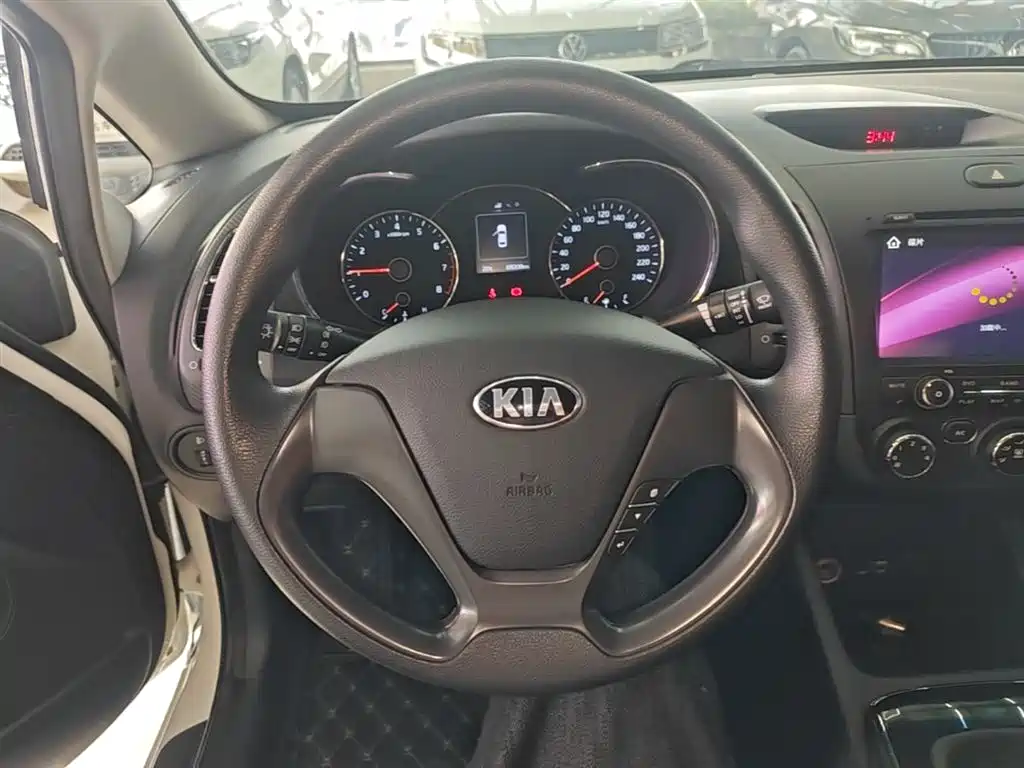 Kia K3 2016 1.6L Manual GL фото 11