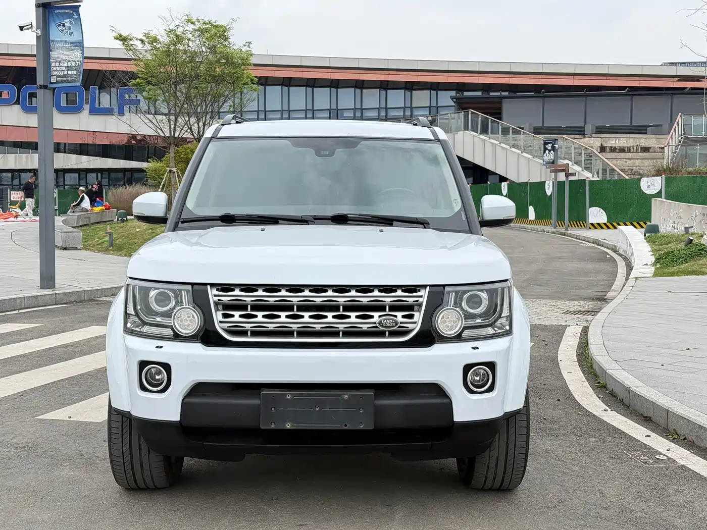 Land Rover Discovery 2016 3.0 SC V6 HSE фото 2