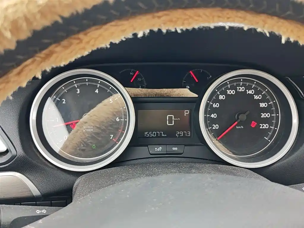 Peugeot 408 2014 1.8L Automatic Luxury Edition фото 18