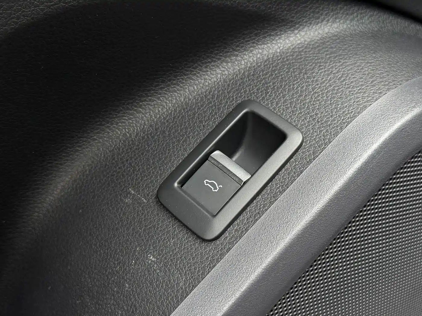 Audi Q5L 2020 Facelift 40 TFSI Honor Fashion фото 20