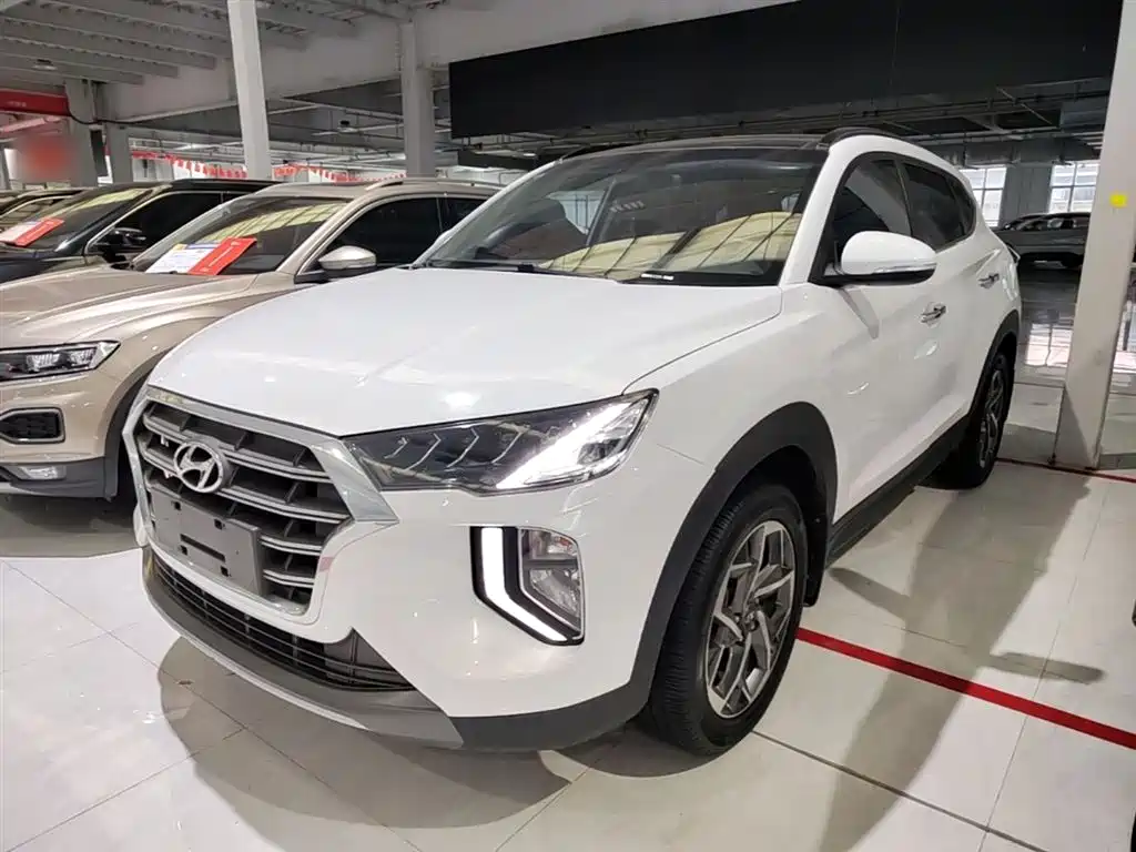 Hyundai Tucson 2019 280TGDi Dual-clutch 2WD Fashion Edition China VI