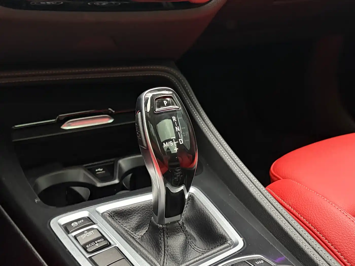 BMW 1 Series 2023 125i M Sport Shadow Edition фото 23
