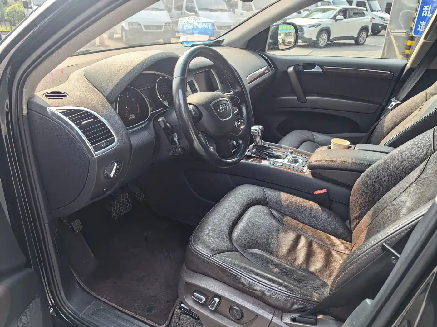Фото 7 - Audi Q7